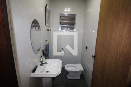 Lavabo de casa à venda com 3 quartos, 160m² em Vila Sabrina, São Paulo