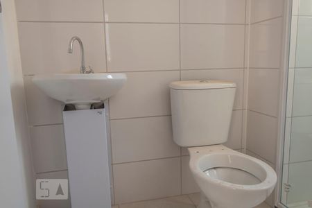 Banheiro de apartamento à venda com 2 quartos, 43m² em Bom Retiro, São Paulo