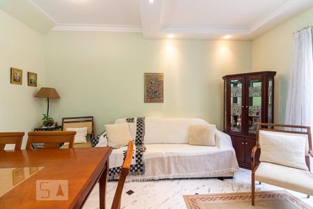 Sala de casa de condomínio à venda com 3 quartos, 166m² em Caxingui, São Paulo