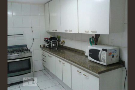 Cozinha de apartamento à venda com 3 quartos, 105m² em Jardim Guarulhos, Guarulhos