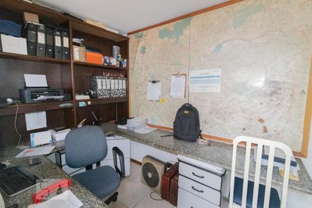 Casa para alugar com 255m², 4 quartos e 4 vagas Casa para alugar com 255m², 4 quartos e 4 vagasQuarto de Serviço