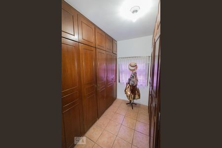 Closet da suíte de casa para alugar com 3 quartos, 281m² em Santana, São Paulo