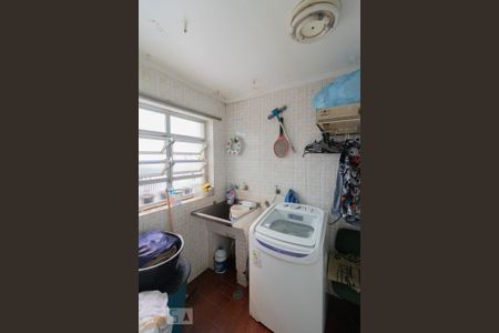 Casa para alugar com 255m², 4 quartos e 4 vagas Casa para alugar com 255m², 4 quartos e 4 vagasÁrea de Serviço