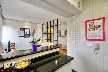 Cozinha  de apartamento para alugar com 1 quarto, 43m² em Perdizes, São Paulo