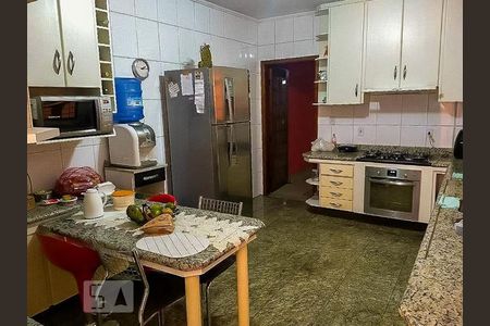 Cozinha de casa para alugar com 3 quartos, 170m² em Vila Nova Carolina, São Paulo