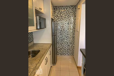 Cozinha de apartamento à venda com 1 quarto, 45m² em Vila Olímpia, São Paulo