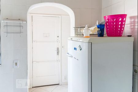 Cozinha de apartamento para alugar com 1 quarto, 48m² em Santa Cecília, São Paulo