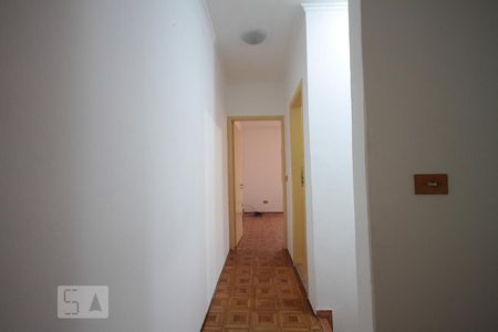 Corredor de casa à venda com 3 quartos, 120m² em Vila Conde do Pinhal, São Paulo