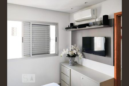 Quarto de apartamento para alugar com 3 quartos, 79m² em Jardim Goiás, Goiânia