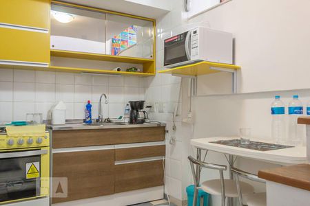 Cozinha de apartamento à venda com 1 quarto, 62m² em Vila Tramontano, São Paulo