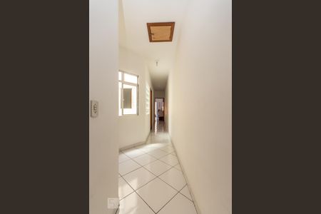 Casa para alugar com 240m², 3 quartos e sem vaga Casa para alugar com 240m², 3 quartos e sem vagaCorredor