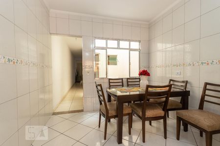 Casa para alugar com 240m², 3 quartos e sem vaga Casa para alugar com 240m², 3 quartos e sem vagaCozinha
