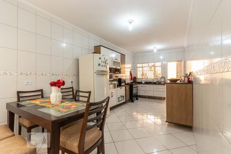 Casa para alugar com 240m², 3 quartos e sem vaga Casa para alugar com 240m², 3 quartos e sem vagaCozinha