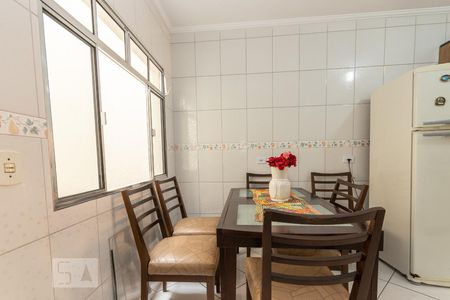 Casa para alugar com 240m², 3 quartos e sem vaga Casa para alugar com 240m², 3 quartos e sem vagaCozinha