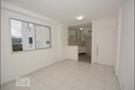 Sala de apartamento para alugar com 1 quarto, 37m² em Anil, Rio de Janeiro