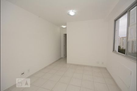 Sala de apartamento para alugar com 1 quarto, 37m² em Anil, Rio de Janeiro