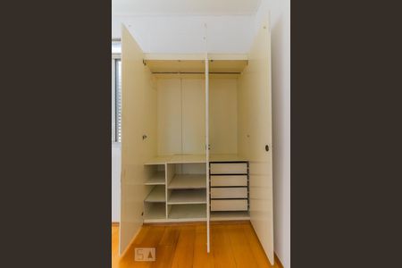 Quarto - Armário de apartamento à venda com 1 quarto, 57m² em Botafogo, Campinas