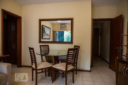 Sala de apartamento à venda com 2 quartos, 74m² em Copacabana, Rio de Janeiro