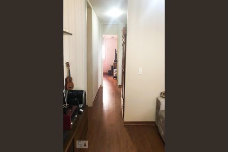 Sala de apartamento para alugar com 3 quartos, 75m² em Humaitá, Porto Alegre