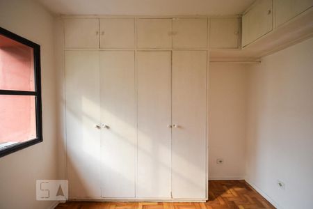 Quarto 1 de apartamento para alugar com 2 quartos, 52m² em Jardim Paulista, São Paulo