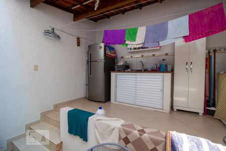 Area de serivço de casa para alugar com 3 quartos, 140m² em Vila Guiomar, Santo André