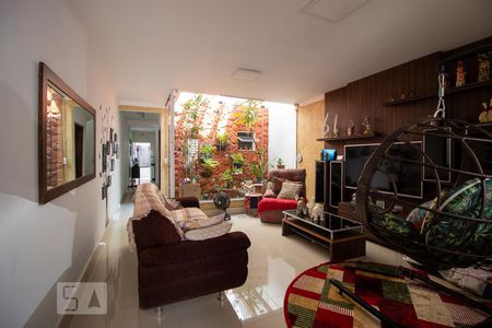 Sala de casa à venda com 3 quartos, 140m² em Vila Guiomar, Santo André