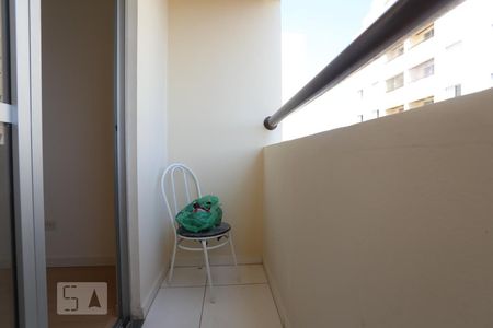 Sacada de apartamento à venda com 3 quartos, 65m² em Continental, Osasco