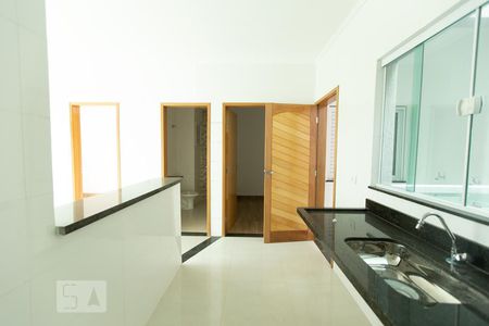 Cozinha de apartamento para alugar com 2 quartos, 50m² em Vila Ema, São Paulo