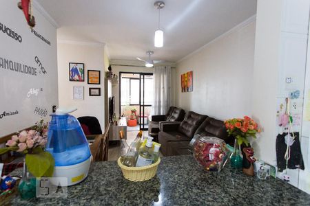 Sala de apartamento à venda com 2 quartos, 52m² em Vila Bertioga, São Paulo