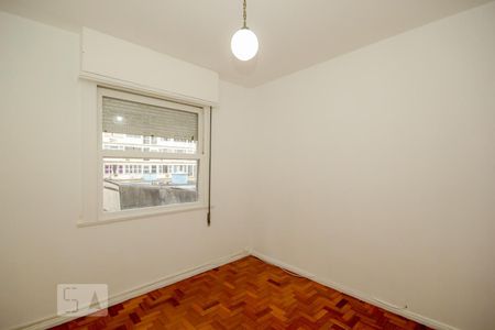 Quarto 1 de apartamento para alugar com 2 quartos, 66m² em Copacabana, Rio de Janeiro