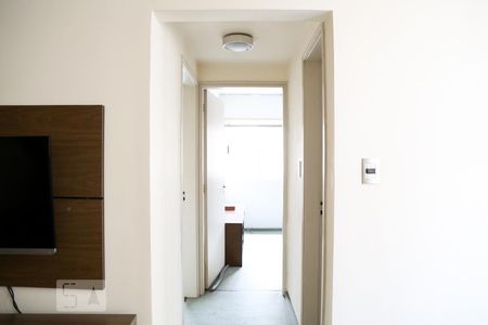 Corredor de apartamento para alugar com 2 quartos, 90m² em Vila Clementino, São Paulo