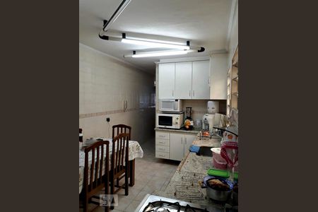 Cozinha de casa à venda com 2 quartos, 200m² em Vila Alvinopolis, São Bernardo do Campo