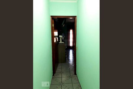 Corredor de casa à venda com 2 quartos, 200m² em Vila Alvinopolis, São Bernardo do Campo