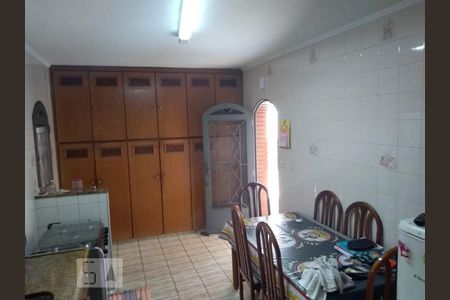 Cozinha  de casa à venda com 3 quartos, 400m² em Jardim Iva, São Paulo
