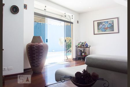 Sala de casa à venda com 3 quartos, 354m² em Vila Inah, São Paulo