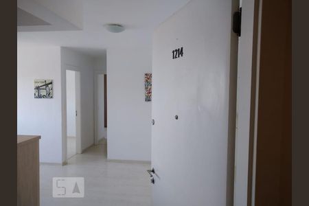 Sala de apartamento para alugar com 2 quartos, 70m² em Passo da Areia, Porto Alegre