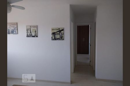 Sala de apartamento para alugar com 2 quartos, 70m² em Passo da Areia, Porto Alegre