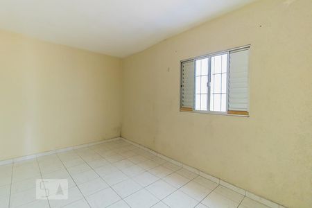 Quarto 2 de casa para alugar com 2 quartos, 60m² em Parque Guarani, São Paulo