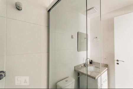 Banheiro da Suíte de apartamento à venda com 1 quarto, 30m² em Santa Ifigênia, São Paulo