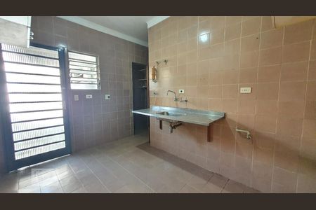 Cozinha de casa para alugar com 3 quartos, 100m² em Pompeia, São Paulo