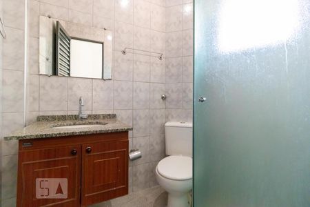 Banheiro de kitnet/studio para alugar com 1 quarto, 12m² em Jardim José Martins (barão Geraldo), Campinas