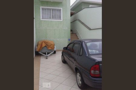 Garagem de casa à venda com 3 quartos, 120m² em Vila Pita, São Paulo