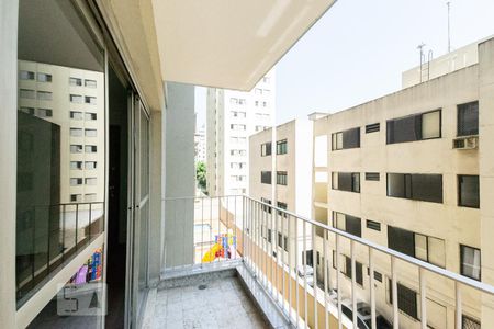 Varanda de apartamento para alugar com 3 quartos, 70m² em Moema, São Paulo