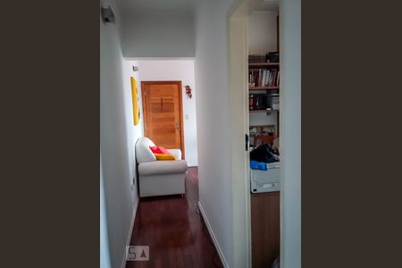 Apartamento à venda com 78m², 2 quartos e 1 vagaCorredor