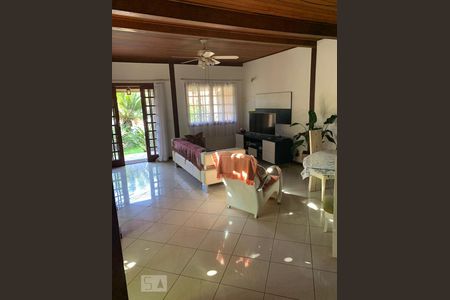 Sala de casa para alugar com 5 quartos, 190m² em Vargem Grande, Rio de Janeiro