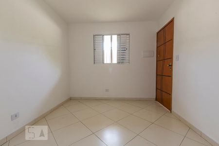 Quarto de kitnet/studio para alugar com 1 quarto, 33m² em Parque Monteiro Soares, São Paulo