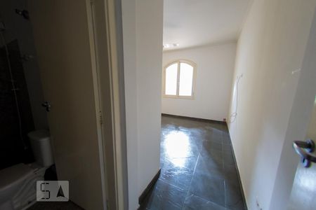 Suite de casa à venda com 4 quartos, 174m² em Jardim das Bandeiras, São Paulo