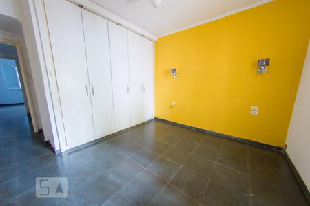 Suite de casa à venda com 4 quartos, 174m² em Jardim das Bandeiras, São Paulo