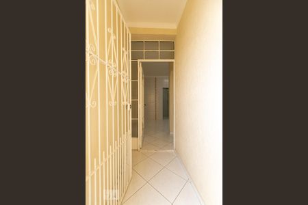 Entrada de casa para alugar com 2 quartos, 120m² em Vila Lúcia, São Paulo