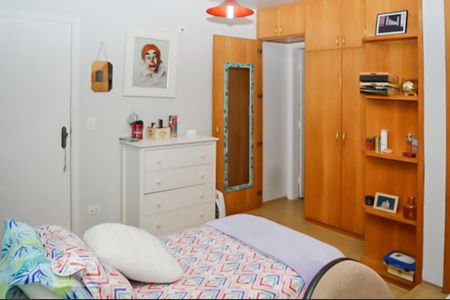 Quarto 2 de casa à venda com 3 quartos, 200m² em Vila Moinho Velho, São Paulo